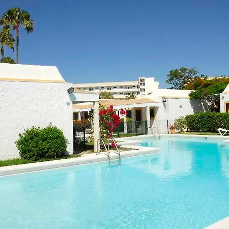 Tajaraste * Playa del Ingles (Gran Canaria)